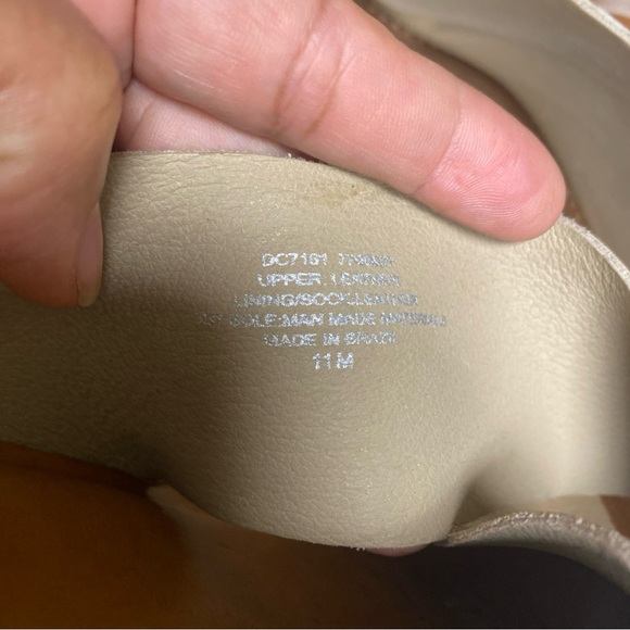 J Jill Women’s Open Toe Criss Cross Strap Wedge Sandals Beige Leather Size 11 - Picture 3 of 16